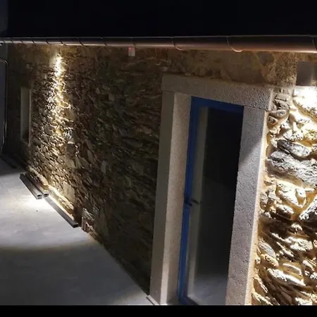 A Casa Do Lado * Melide