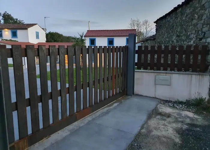 Πανσιόν A Casa Do Lado